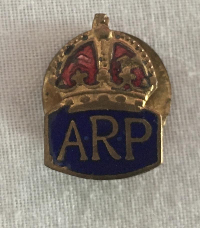 MINIATURE GILT & ENAMEL ARP BADGE