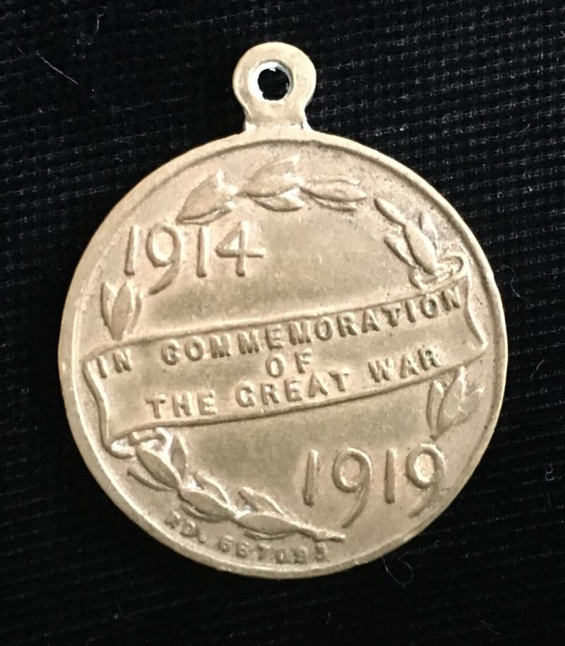 1914-1919 PEACE CHARM OR MEDAL
