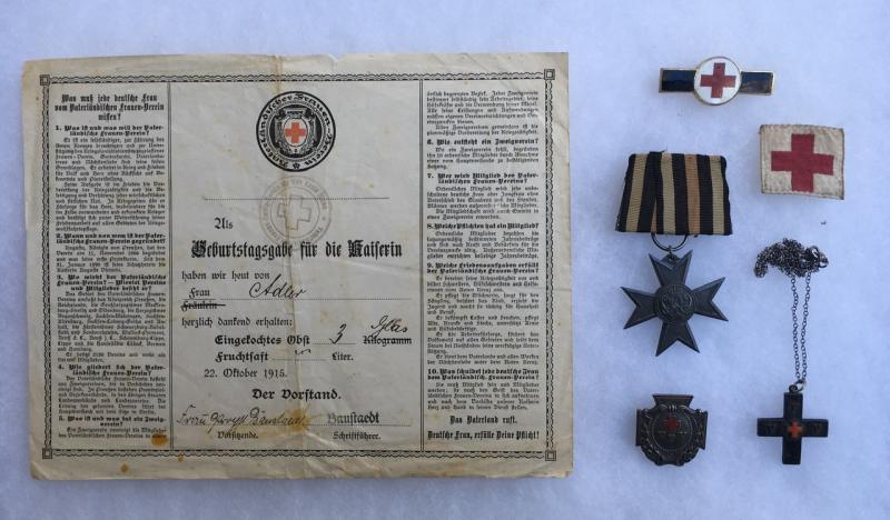 WW1 GERMAN VOLUNTEER NURSES MEDAL GROUPING