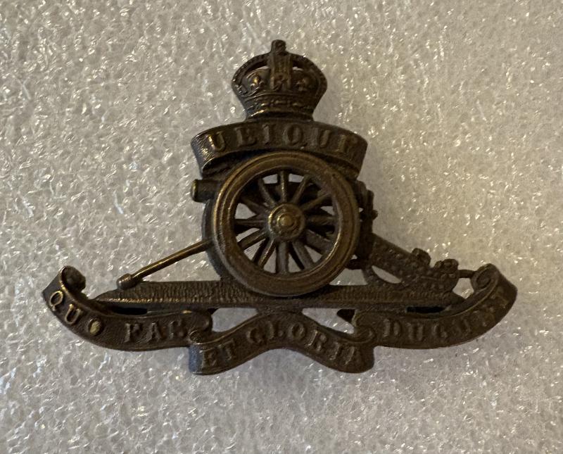 KINGS CROWN BRONZE RA OFFICERS CAP BADGE