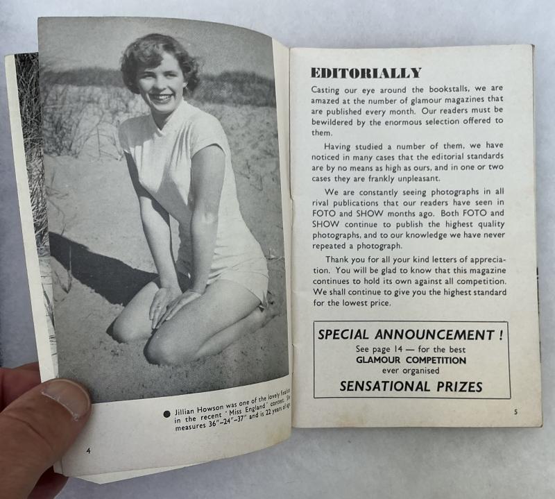 1950’s “FOTO” PIN UP / GLAMOUR MAGAZINE