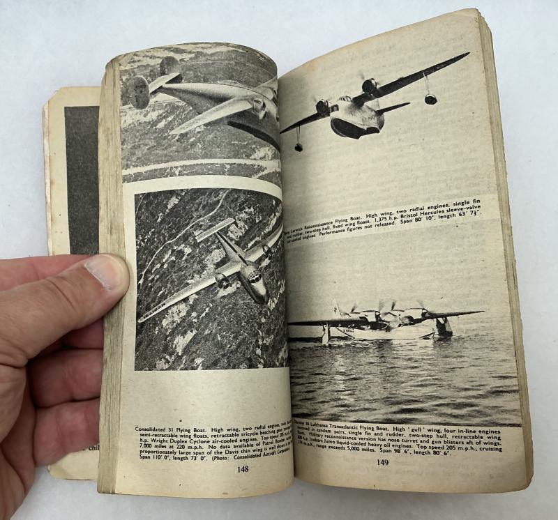 1943 DATED PENGUIN BOOK AIRCRAFT RECOGNITION